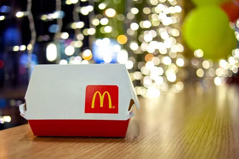 Il vole un restaurant McDonald dans l'est de Sherbrooke pour avoir des coupons de Monopoly !